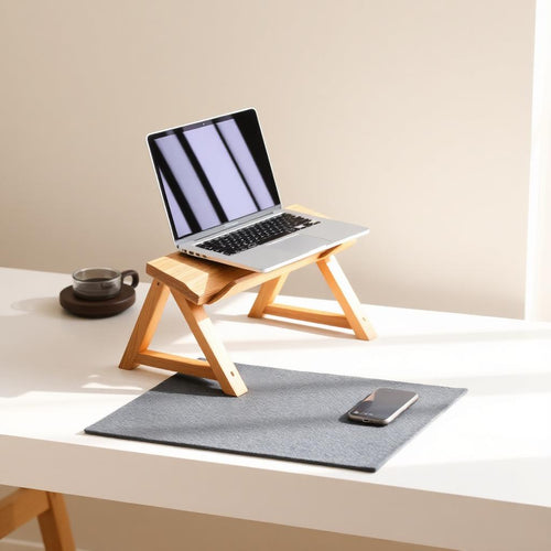 Laptopständer aus Eiche mit Filz-Schreibtischmatte